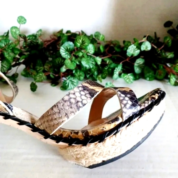Via Spiga Crisscross Ankle Strap Leather Snake Embossed Jute Platform Sandal - Picture 8 of 16